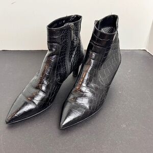 Aquatalia Marilisa Croc Embossed Black Leather Booties, size 6.5